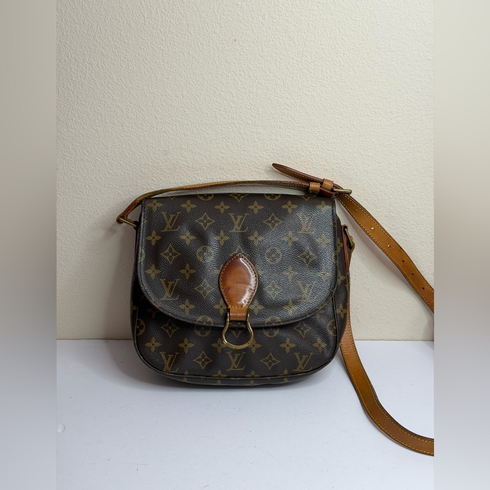 Auth Louis Vuitton Saint Cloud Monogram Crossbody Bag